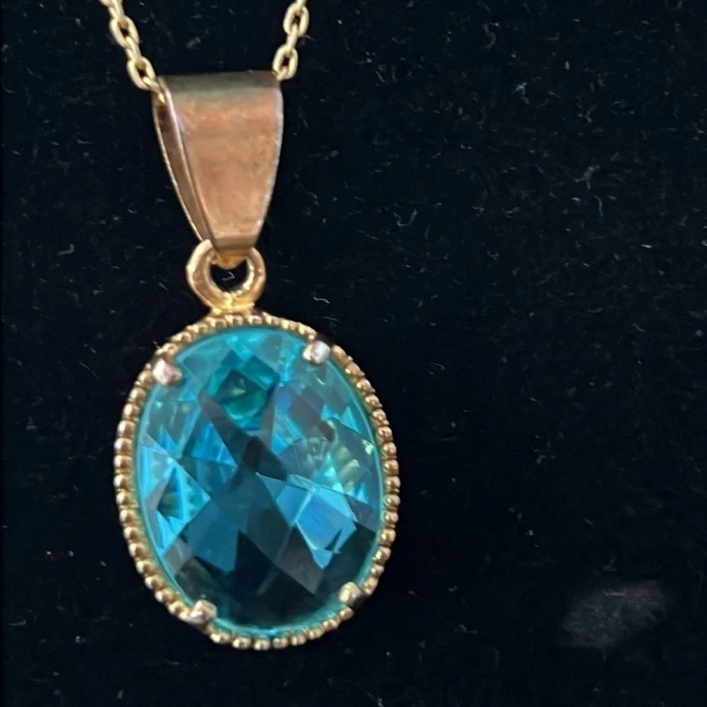 N/A vintage pendant